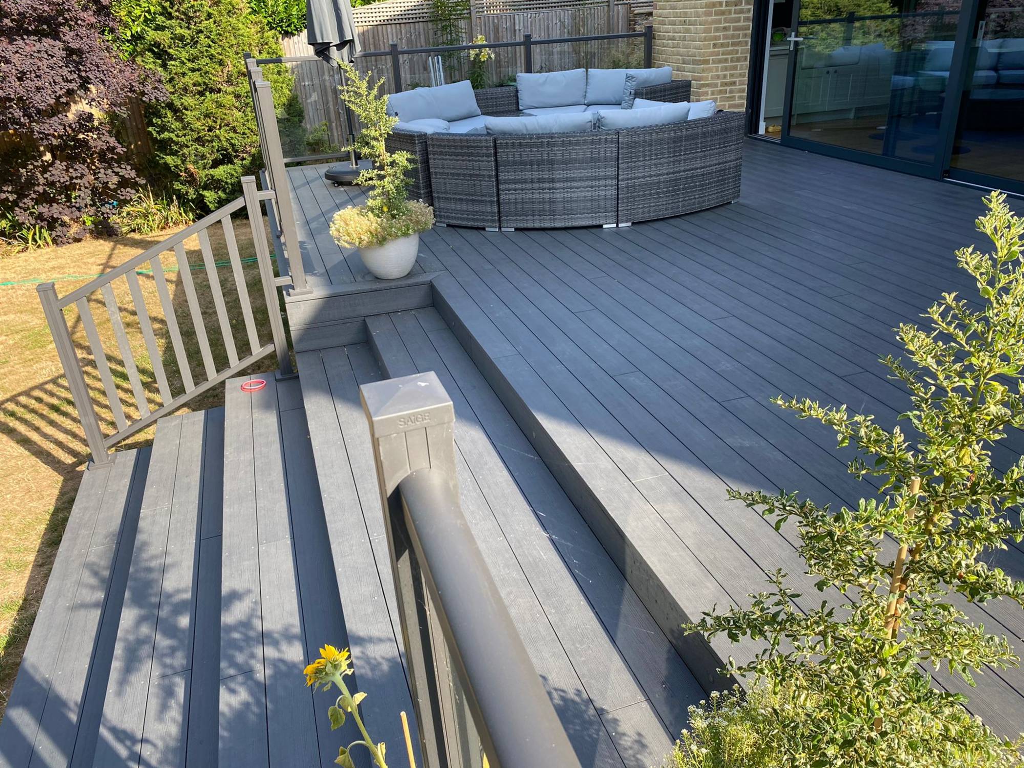 Contemporary Hollow Decking (Hidden Clip Fixing System)