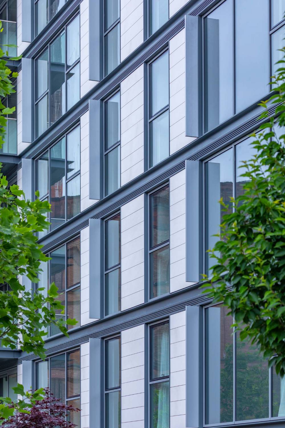 Aluminium Brise Soleil - Solar Shading: Shadex 150 Vertical - Brise Soleil