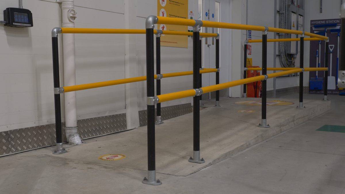 Pedestrian Handrail (HR50)