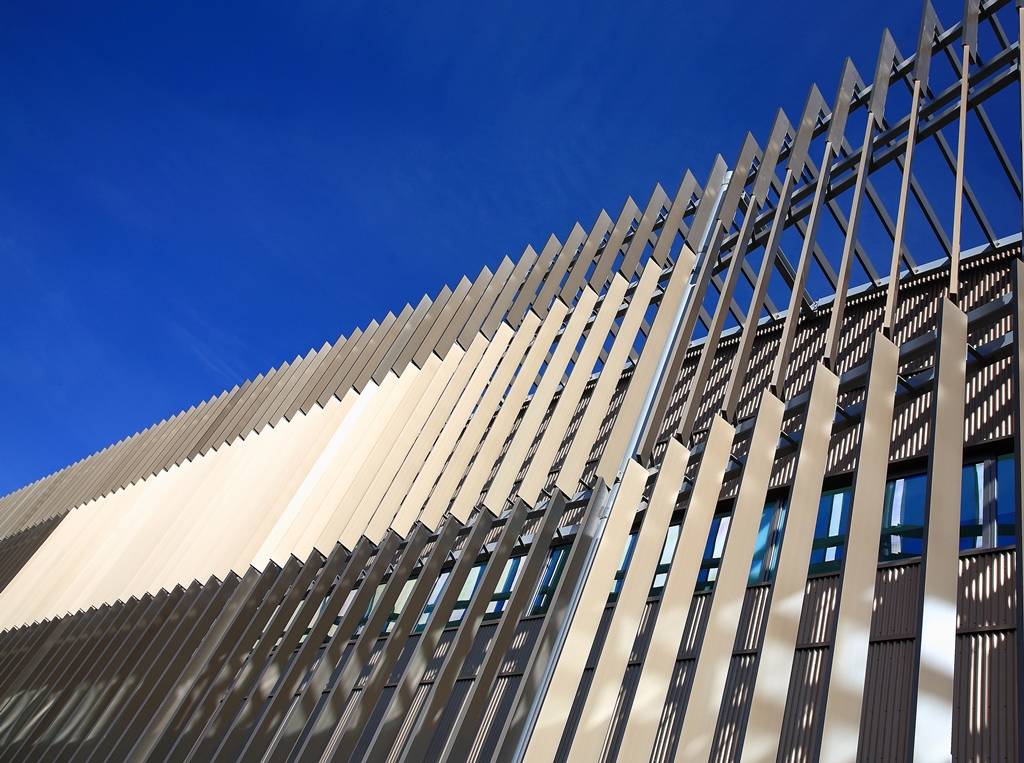 MSCP (Car Parks) Continuous Aluminium  Brise Soleil  / Façade Fin System - Cubic