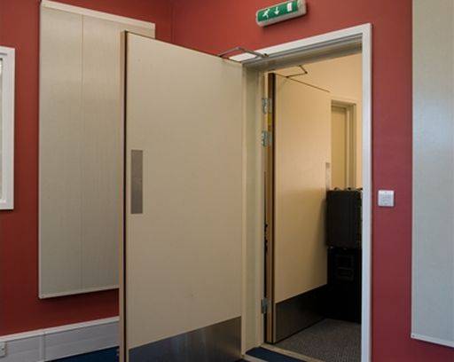 SilentDoor - LH Active NFR Single- Glazed