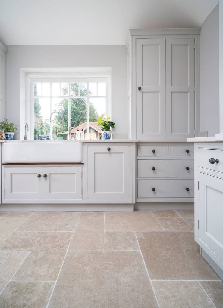 La Roche Interior Limestone (Honed & Brushed, Tumbled) - Natural stone flooring