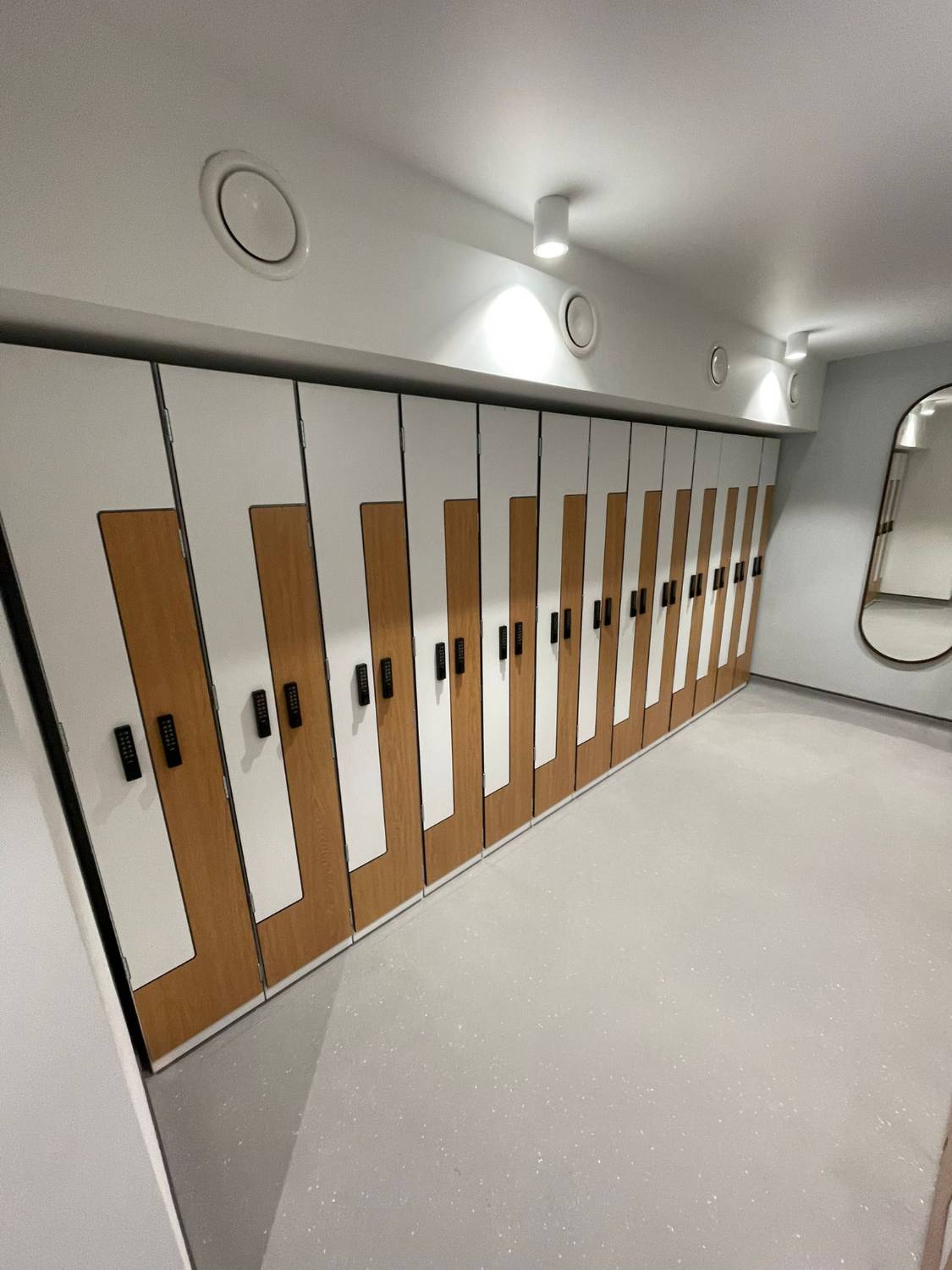 Z Lockers - Dry Area