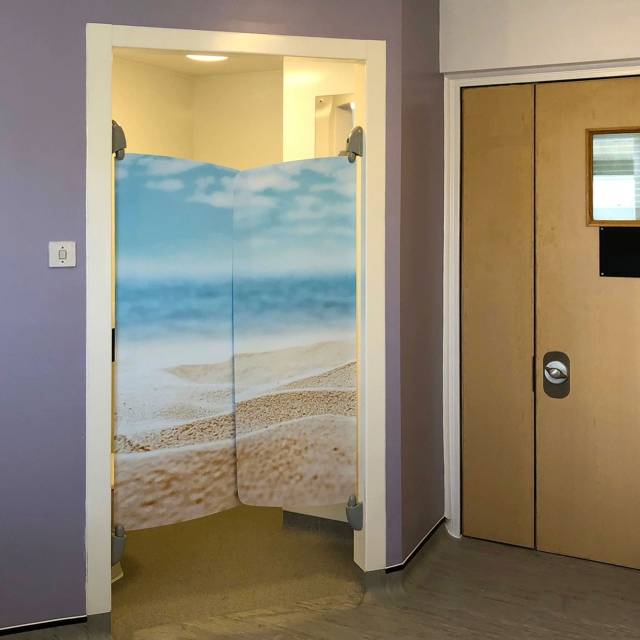 En-suite Door / Privacy Screen