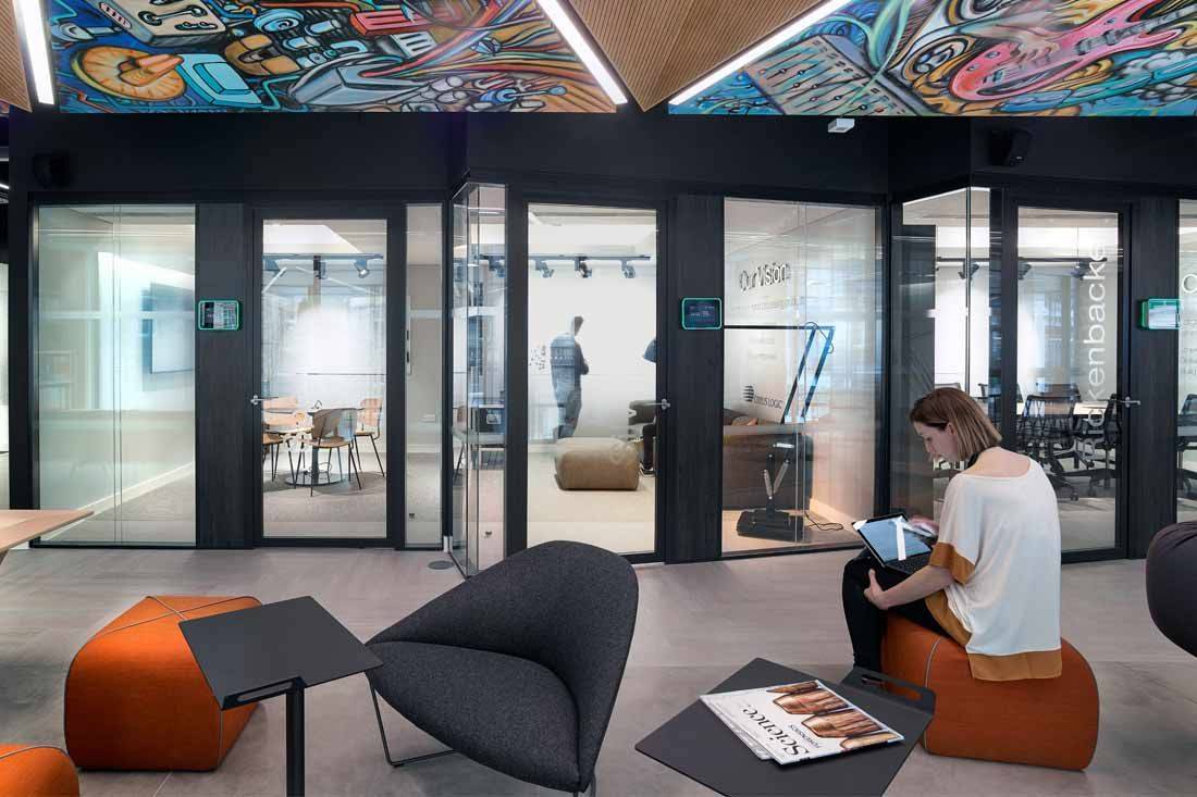 Planet | Pure 200 | 200mm Acoustic Frameless Triple Glazed Glass Partition Panel System