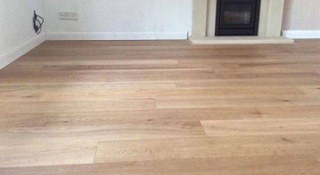 Natural Brushed Engineered Oak Wood Flooring