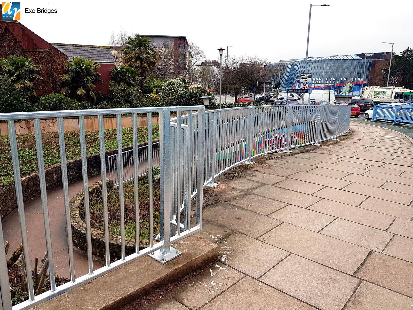 Pedestrian Parapet - Guardrail