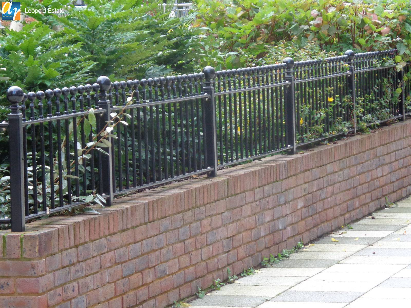 Humber Steel Railings with Decorative Ball Top Finial – Vertical Bar Fencing