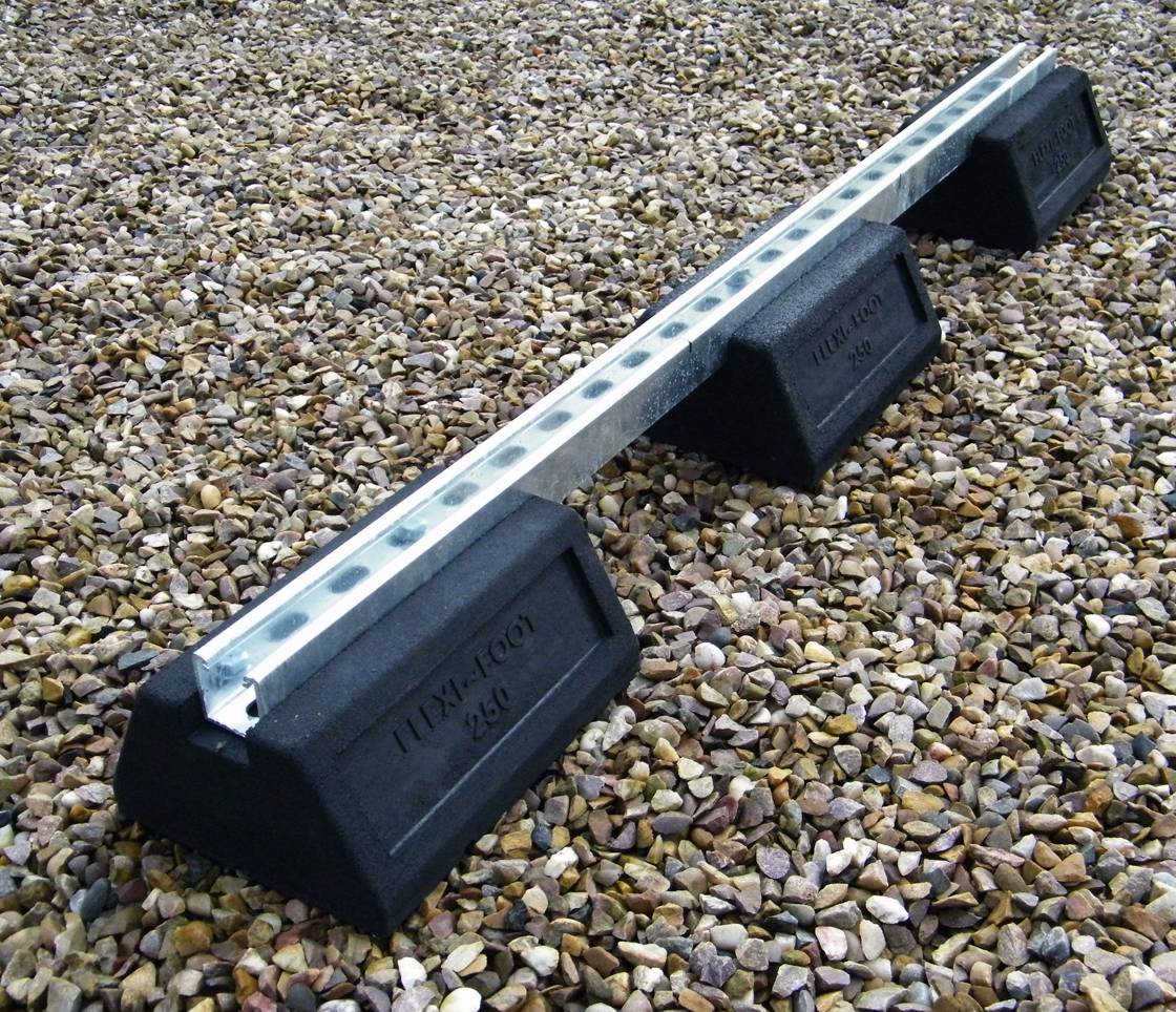 Flexi Everyday - Flexi Foot Universal - Equipment Support Foot. 3 x M10 Inserts