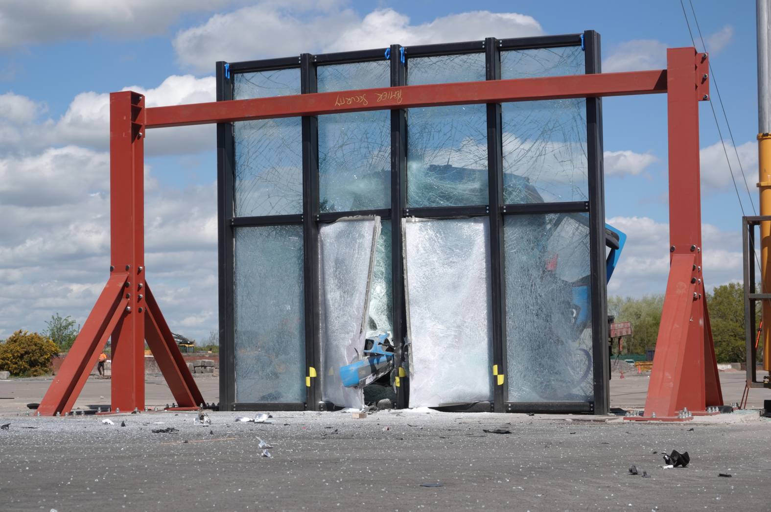 Ultimate High-Security Curtain Walling (HVM) - Hostile Vehicle Mitigation LPS1175 SR3