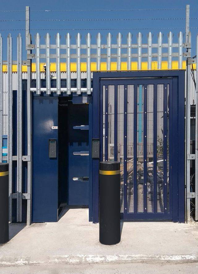 LPS1175 Security Rated Platinum Pedestrian Control Gate - LPS1175 Security Rated Pedestrian Gate