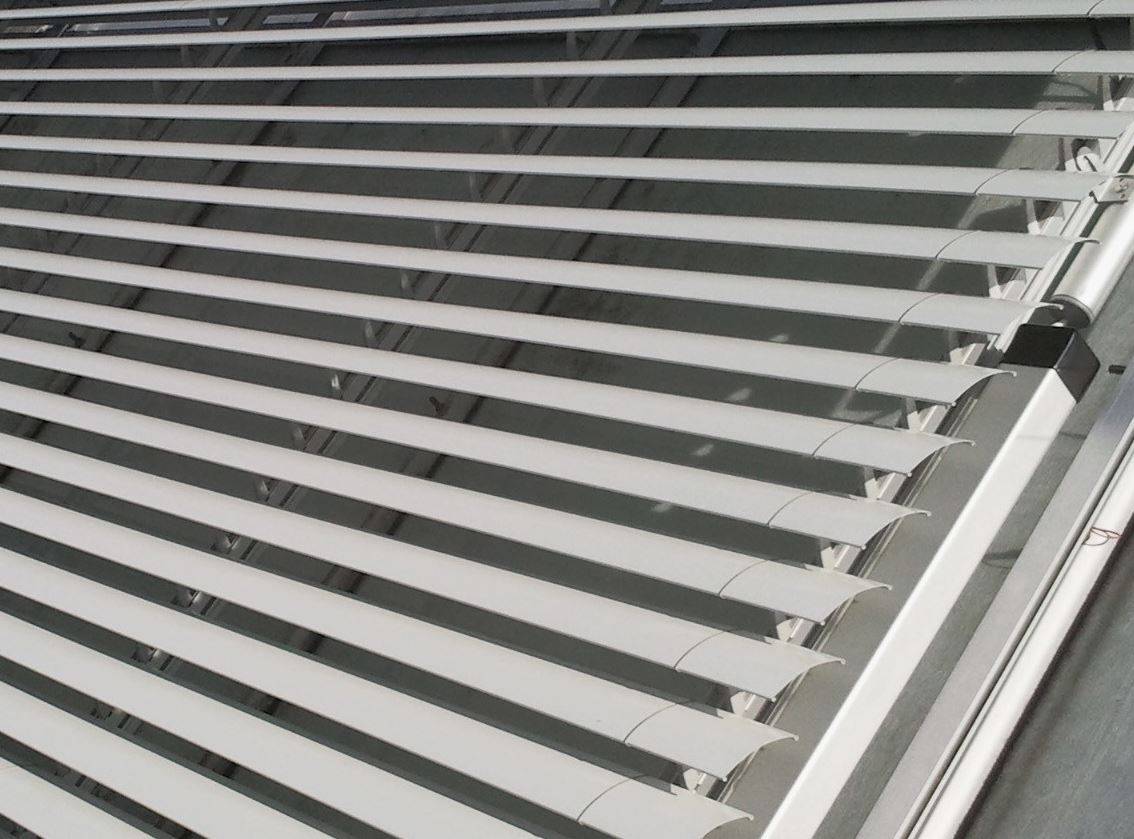 Aluminium Motorized Skylight Louvres - 70 Mm Pitch - Solar Shading ...