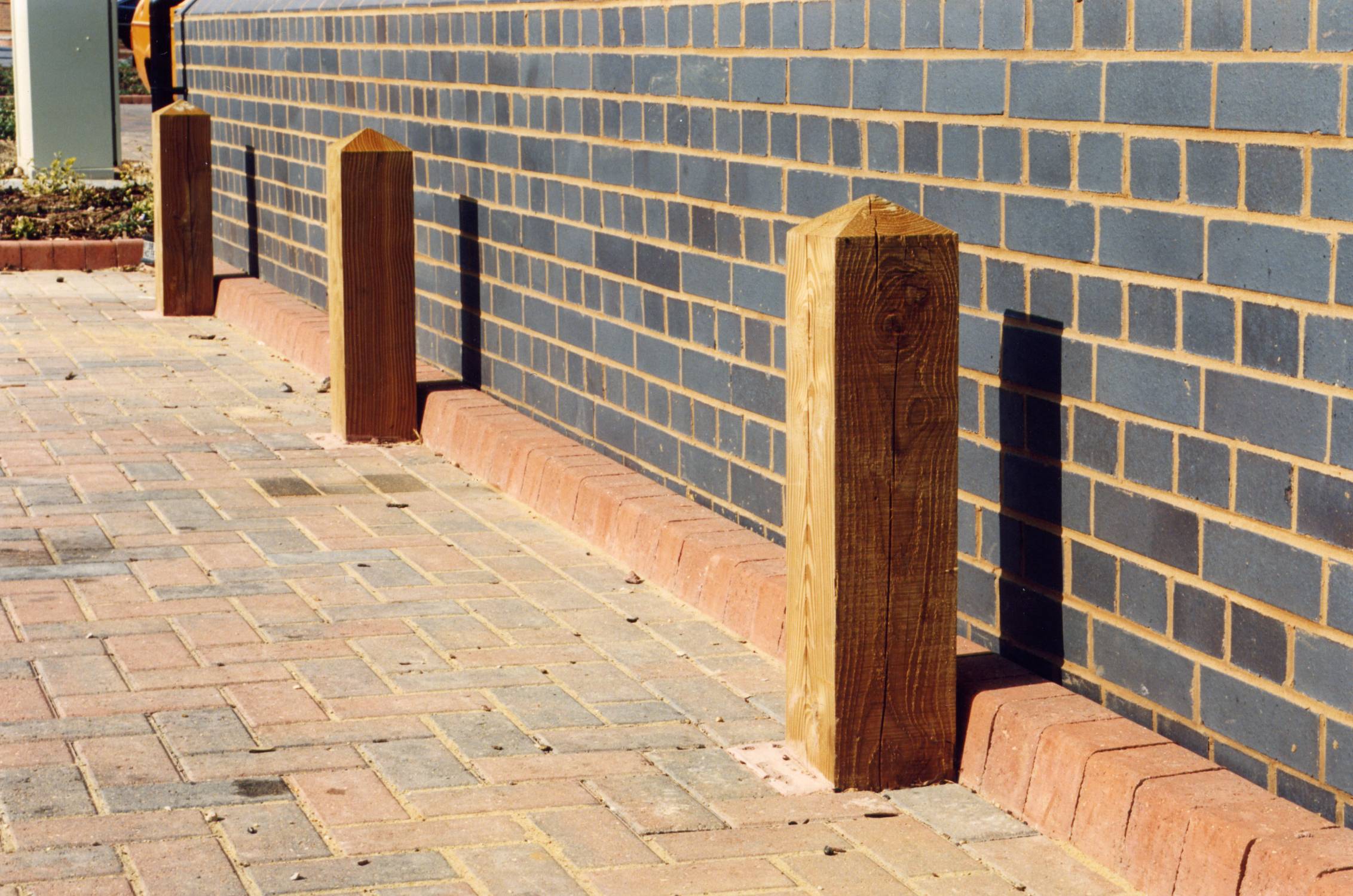 Garrick Timber Bollard