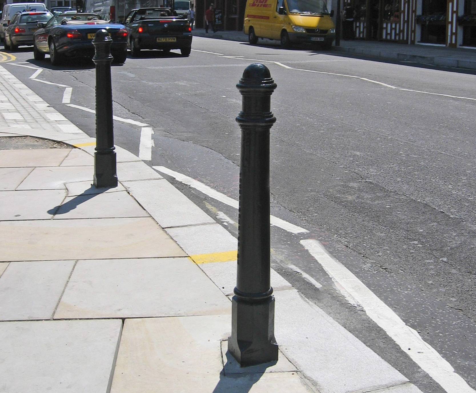 Hammersmith Cast Iron Bollard