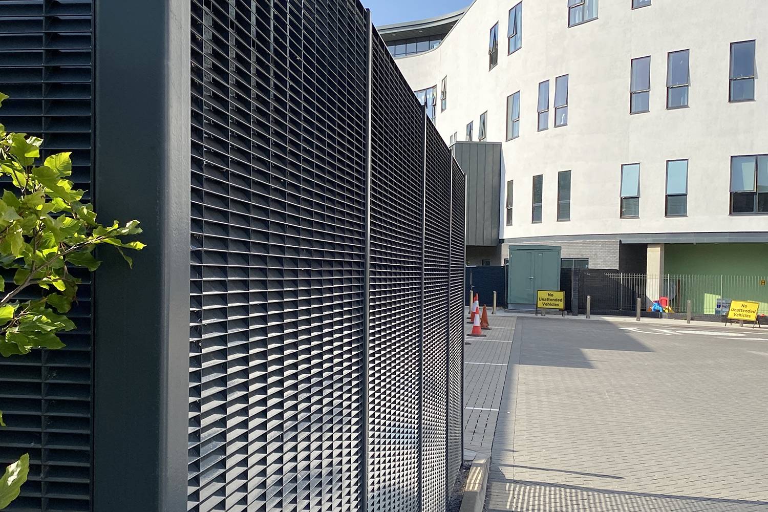 DeltaBox Cladding And Screening - Steel Louvre Protective Privacy Screen