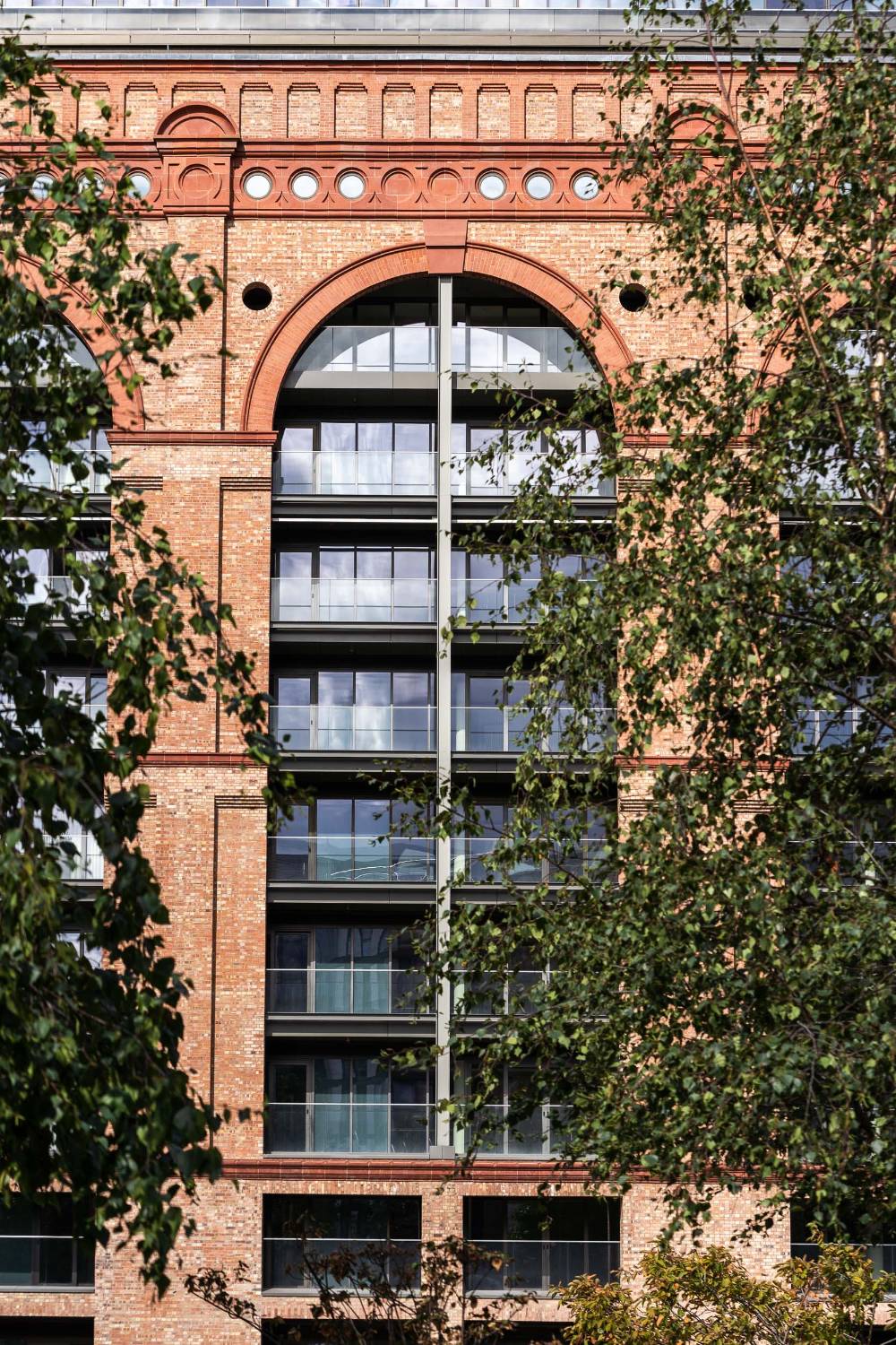 Easy Glass Prime, Chelsea Lots Road | Q-railing | NBS Source