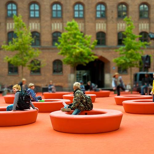 Loop Circle / Loop Light - outdoor seating