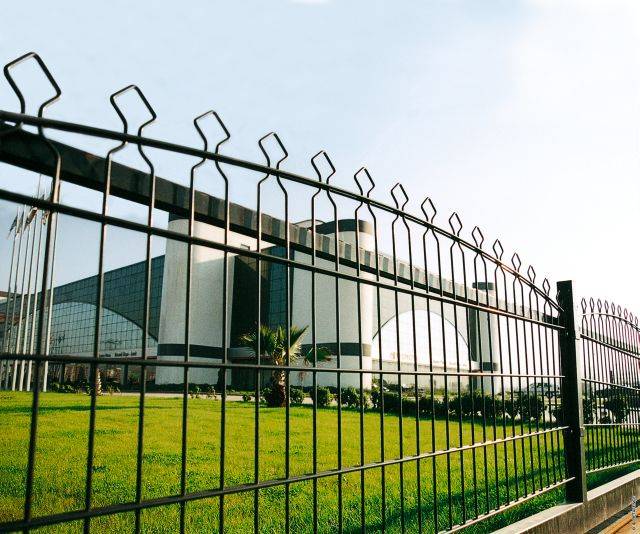 Decofor Arco - Metal mesh fence panel