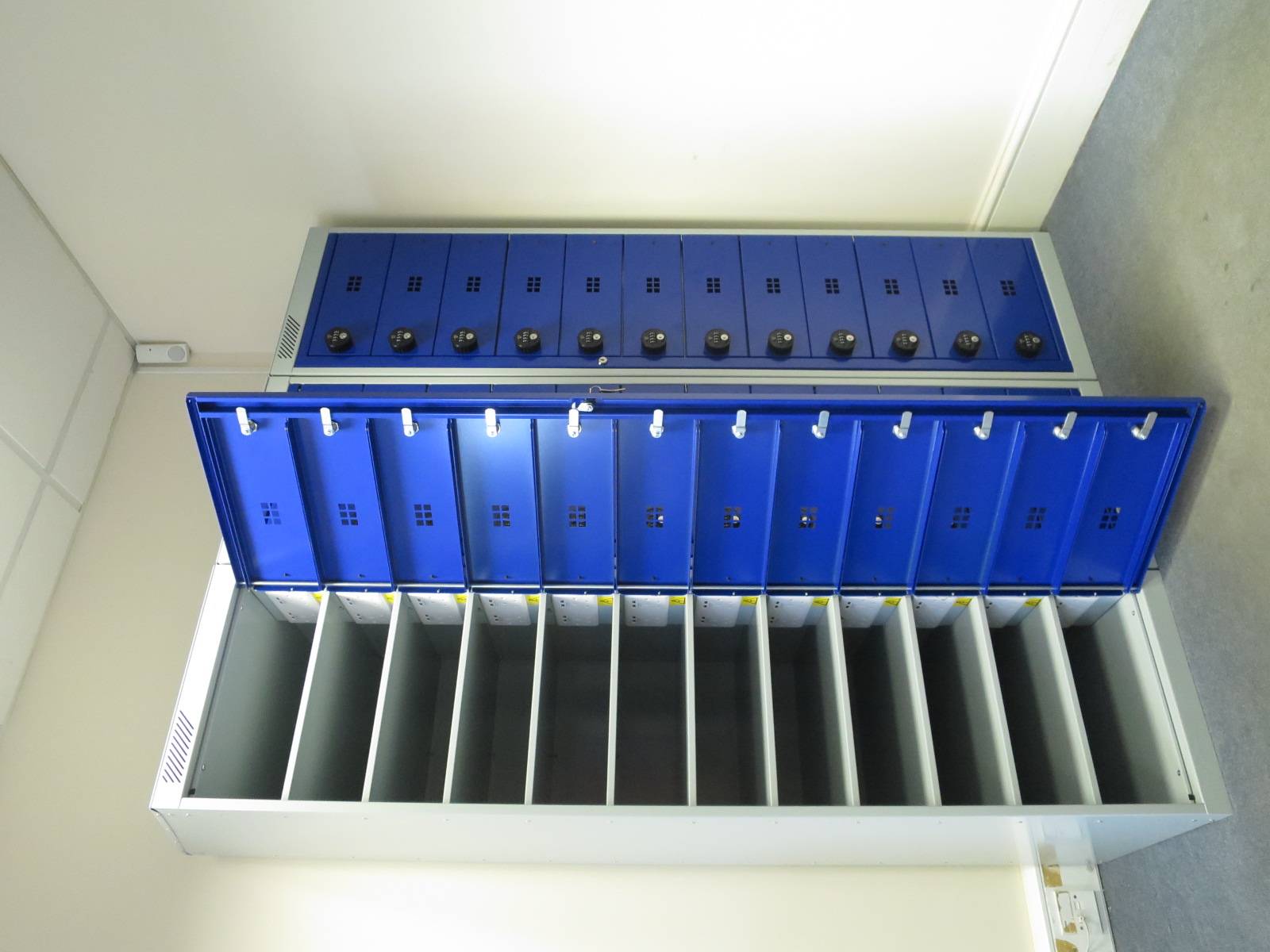 Charging Lockers