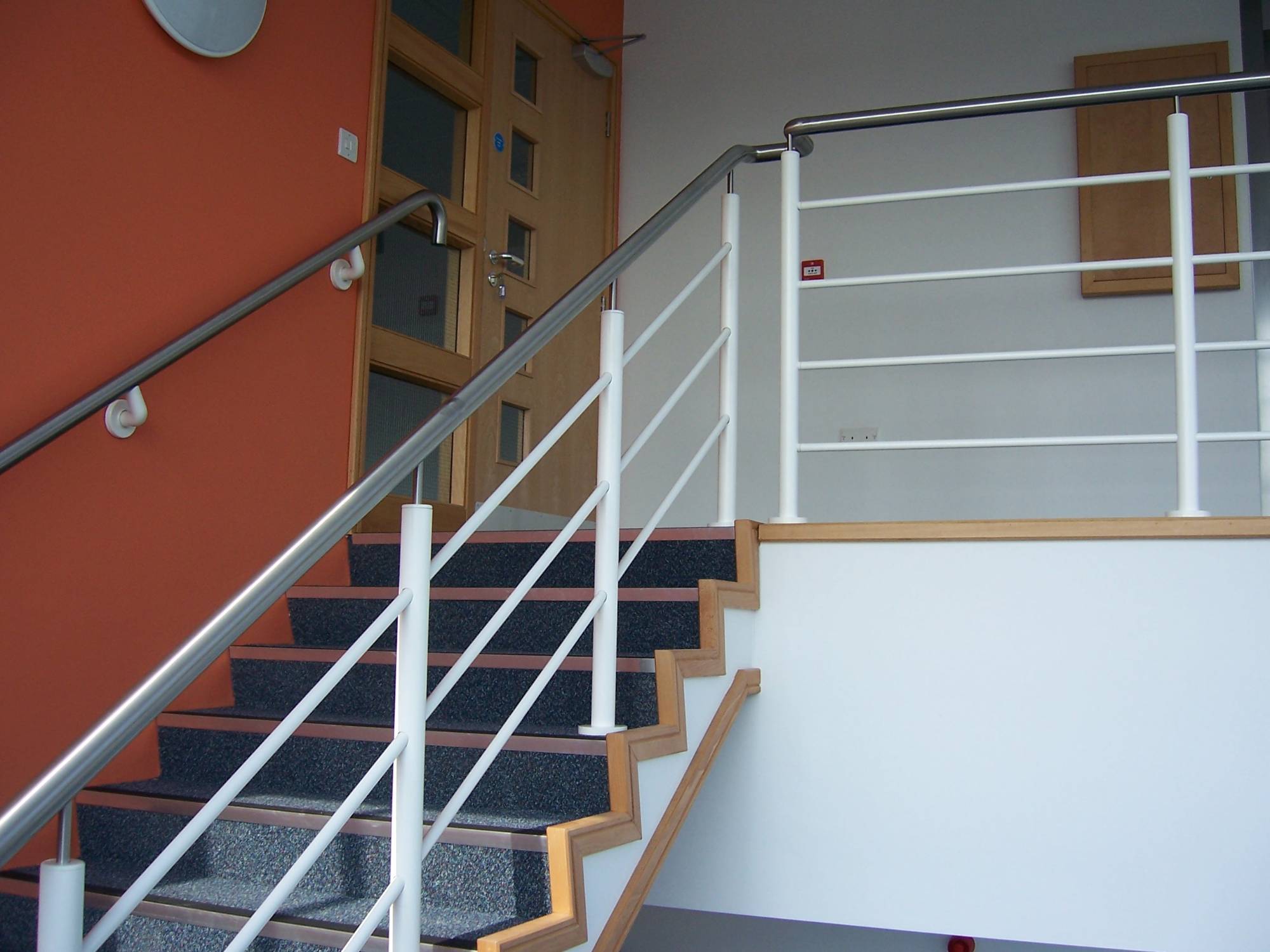 General Spectrum Balustrade System: Rail Infill 16 mm