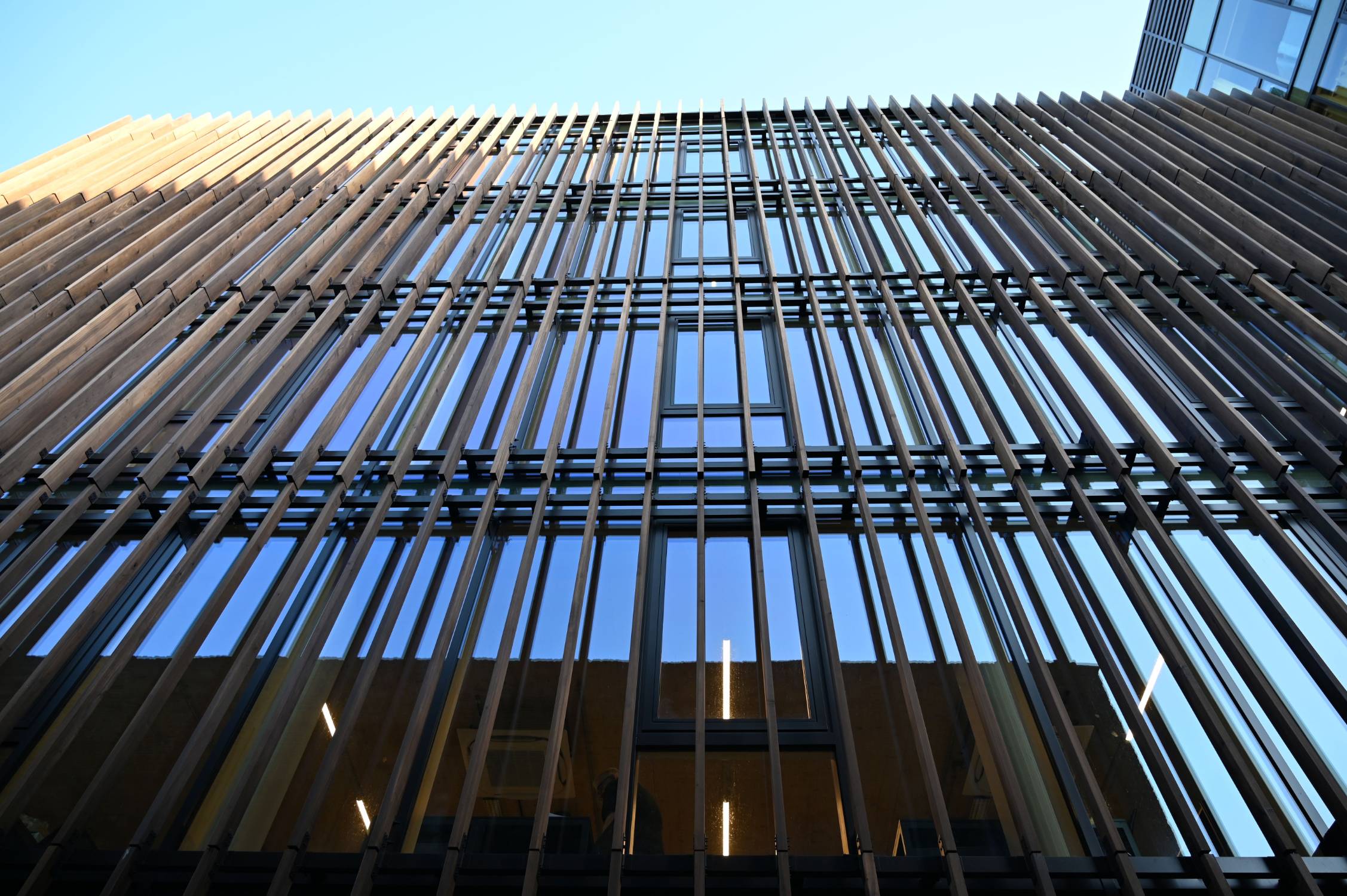 ITP Powerlon® UV 120 - UV Resistant Façade Breather Membrane For Partially Open Cladding & Façades W1 - UV Resistant Breathable Facade Membrane