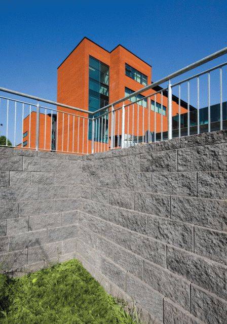 Anchor® Vertica® Walling - Retaining walls for sloping hillsides