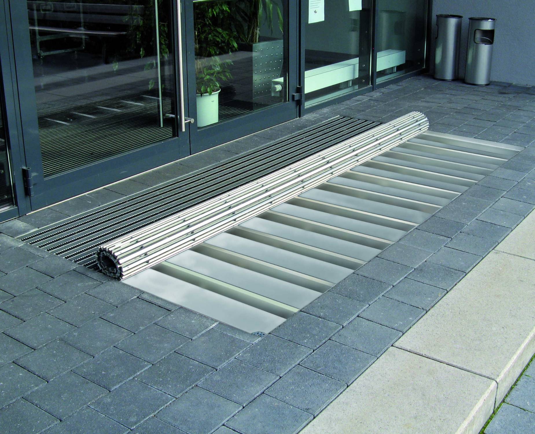 GEGGUS DIRT COLLECTION TRAY - Drainage Matwell