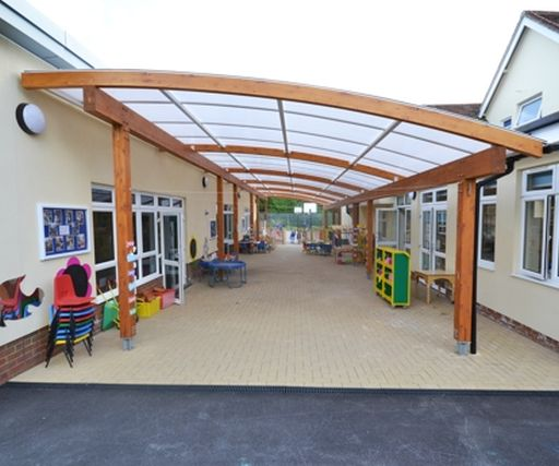 Tarnhow Curved Free Standing Timber Canopy - Polycarbonate Roof