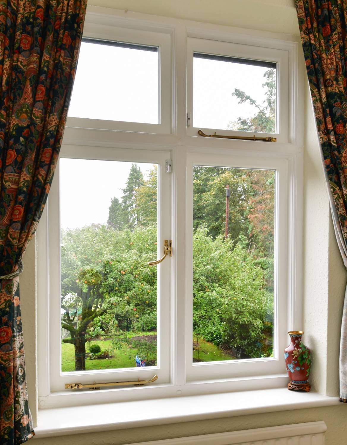 Timber Casement Window – Contemporary range - Timber Casement Window