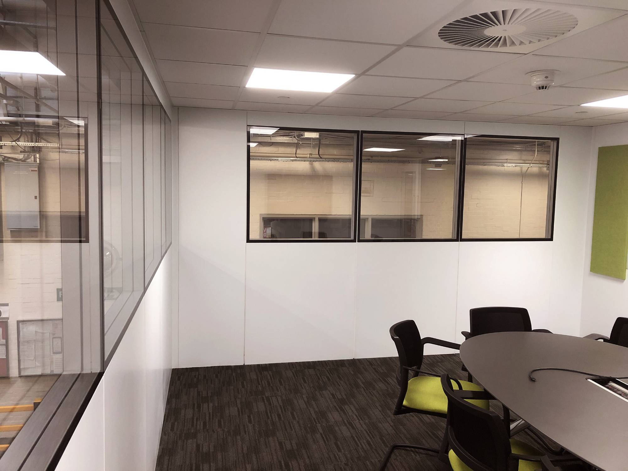 M100 Bi-Panel Relocatable Partition (100mm)