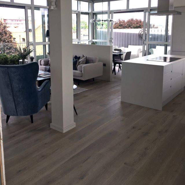 Oak Engineered Wood Flooring, UV Oiled, Narrow Boards