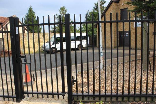 LPS 1175 Vertical Bar Gates