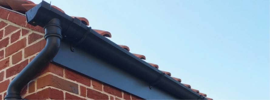 Britannia Cast Iron Victorian Ogee Gutter