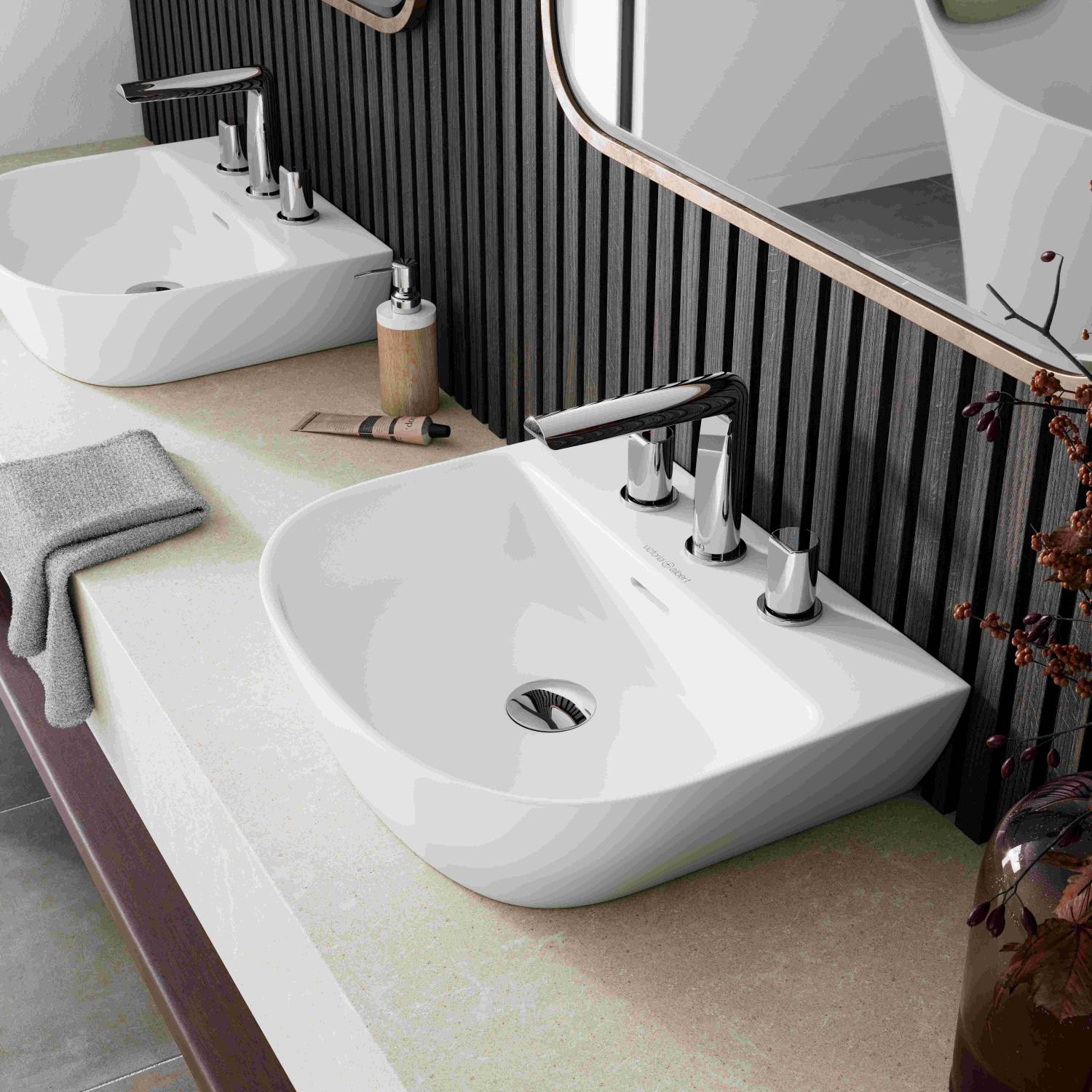 Lussari Back-to-Wall basin - Countertop Washbasin