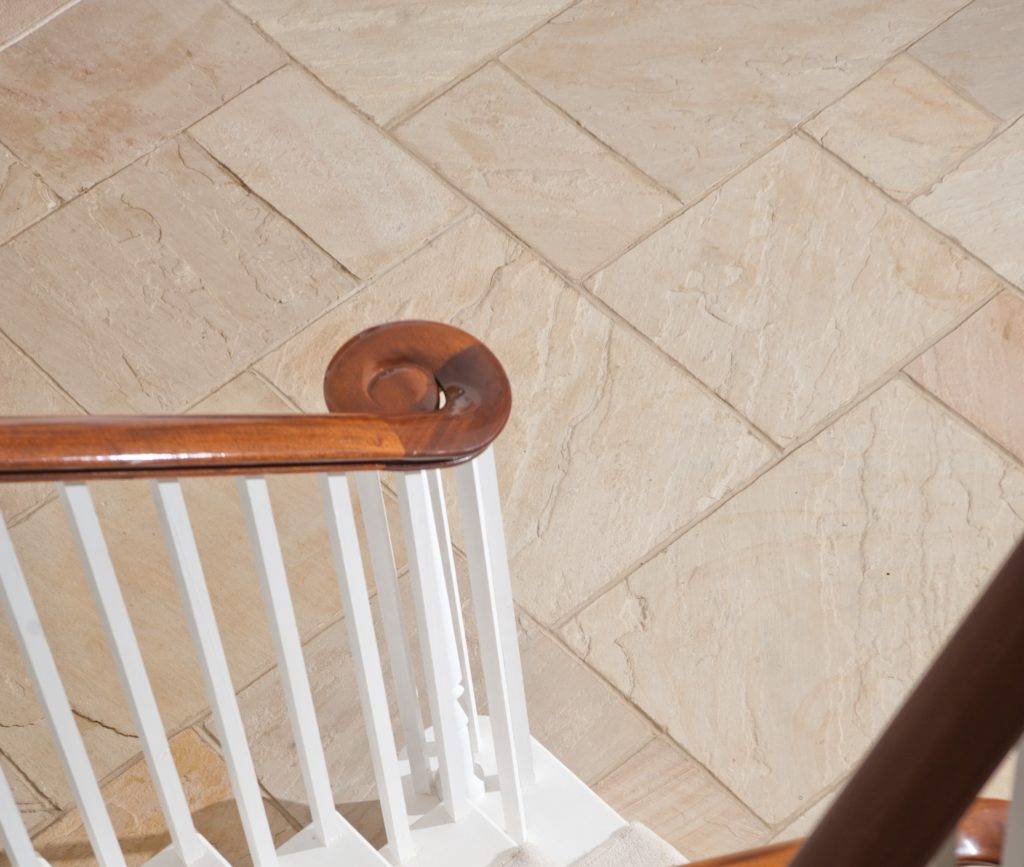 Antique Barn Cotswold Sandstone Flooring - Natural stone flooring