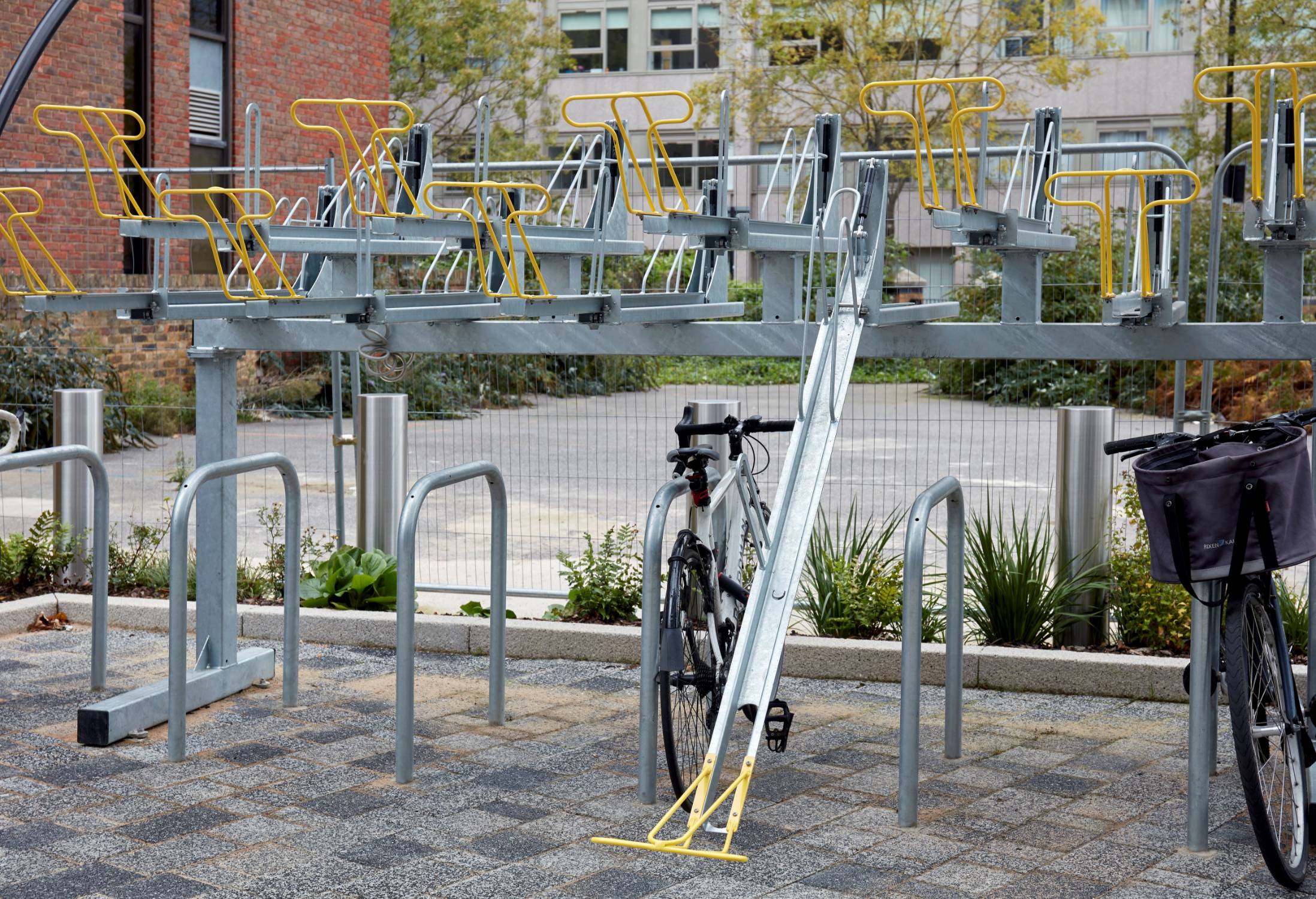Double Dek Rax (Gas Assisted) - Cycle Rack