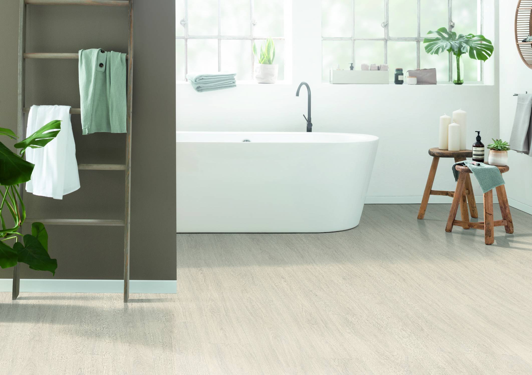 EGGER NatureSense Aqua Flooring (24 Hour Water Resistance)