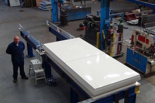 Sliding Roof Hatch Fixed Rails