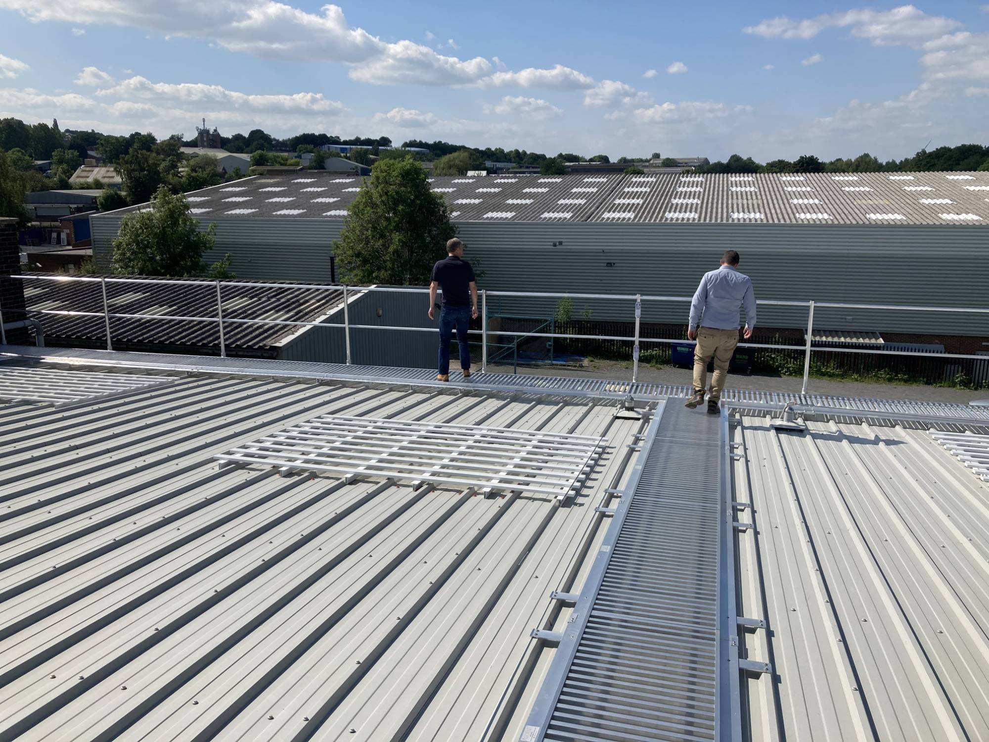 Working Platform And Walkway System - Ascent Aluminium Walkway For Flat / Single Ply Membrane Roofs