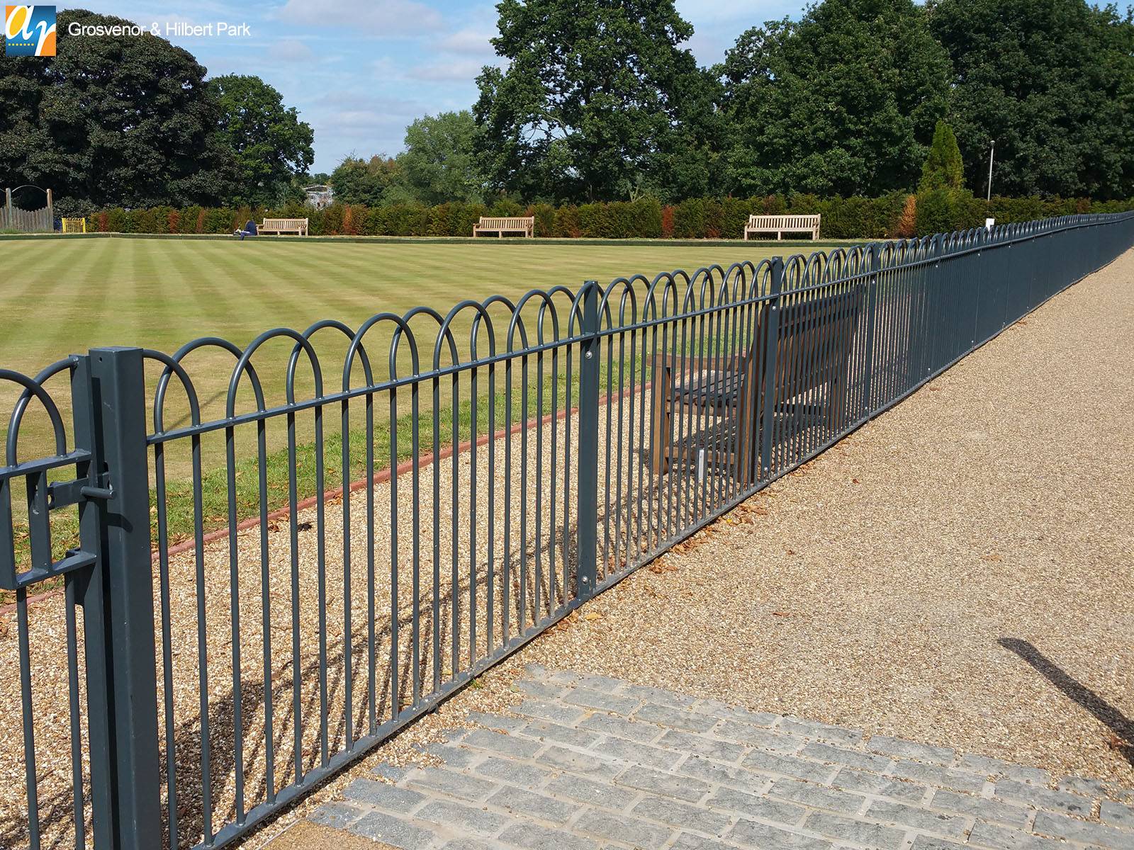 Interlaced Bow Top Steel Railings – Decorative Perimeter Fencing