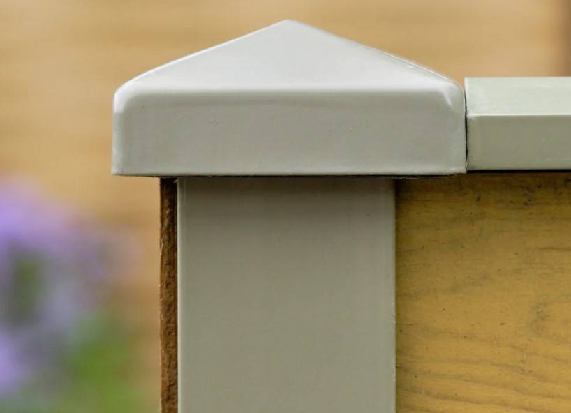 DuraPost® Post Caps With Bracket