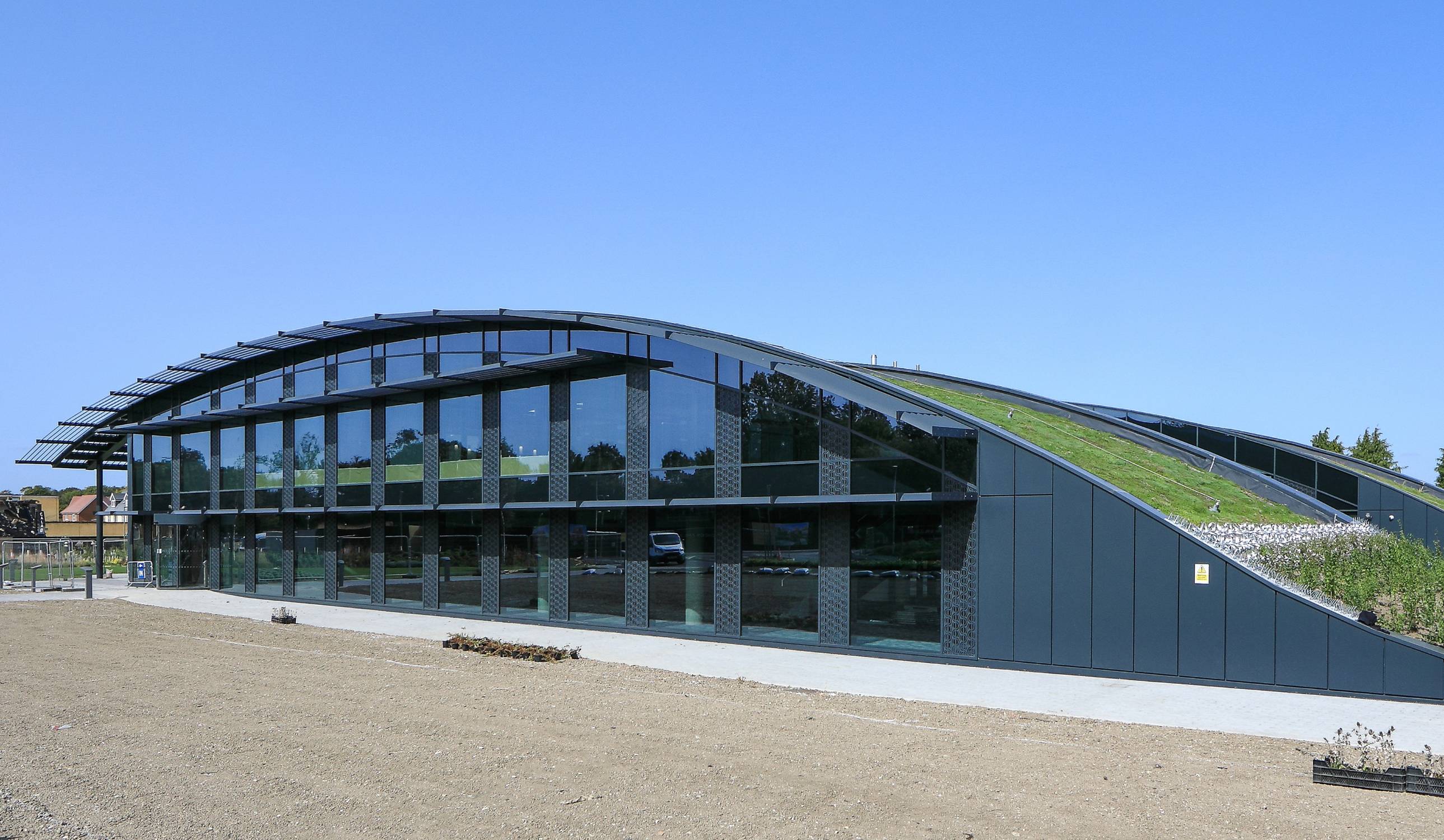 SkyLine Projecting Brise Soleil - Cubic Horizontal & Vertical Array Panels