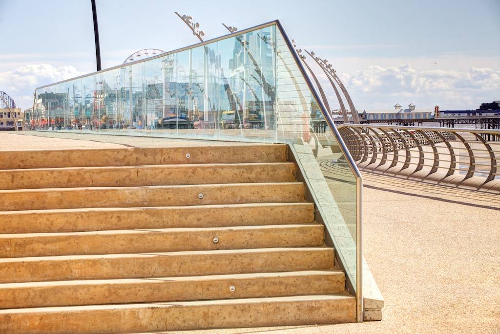 Frameless Glass Balustrade System with Fascia Channel Side Fix - Vista V510S