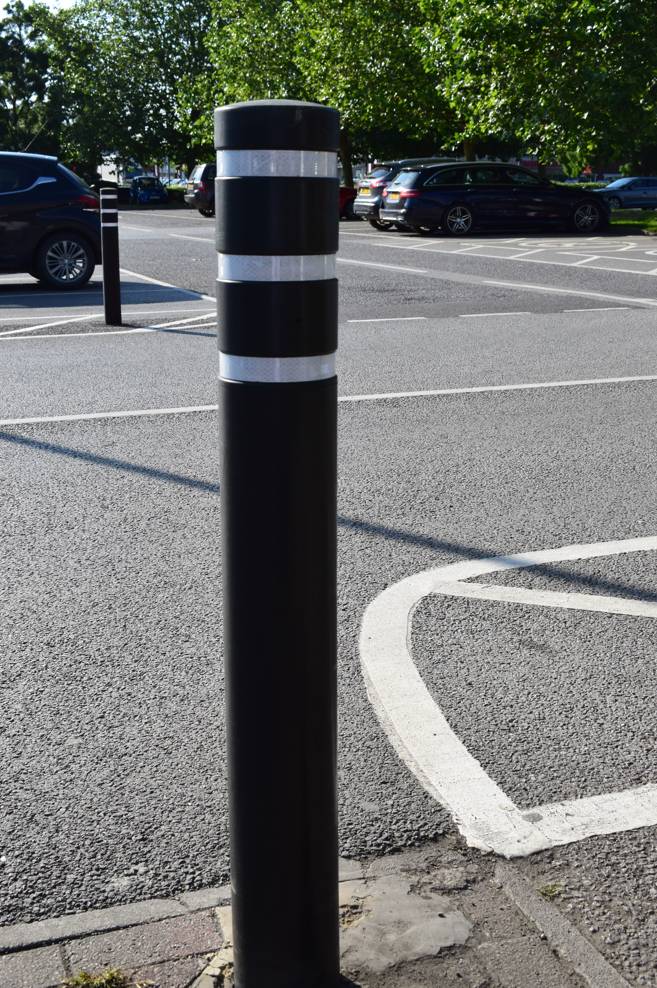 TR130/ TB130 Impact Flex Bollard