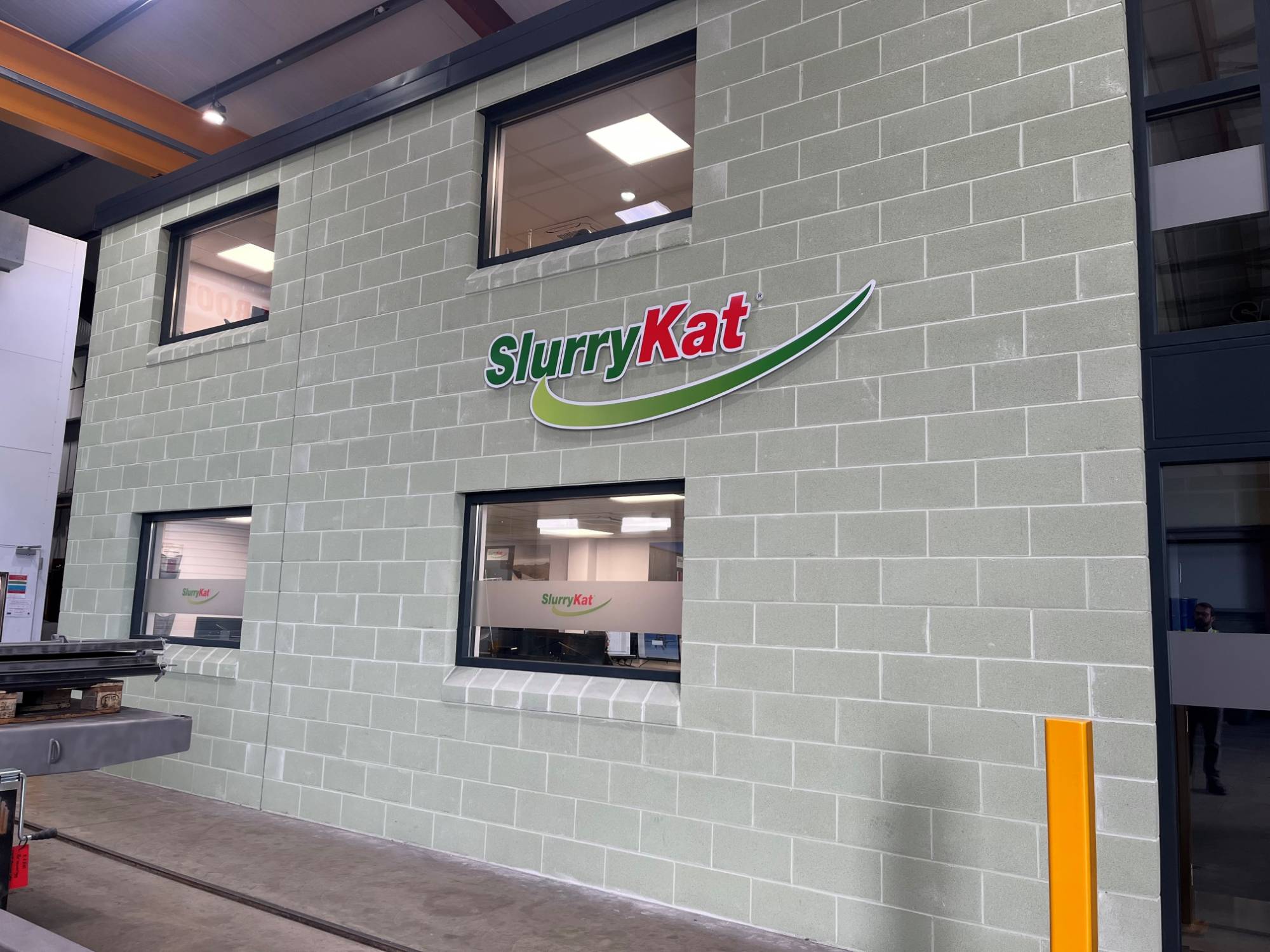 Colinwell Smooth Solid Masonry Block -&nbsp;Aggregate concrete blocks