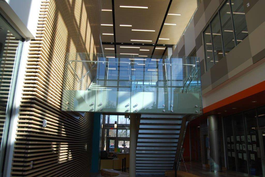 Optik POD™ Stainless Steel and Glass Railing System