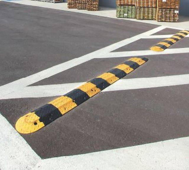 Economy Rubber Speed Hump