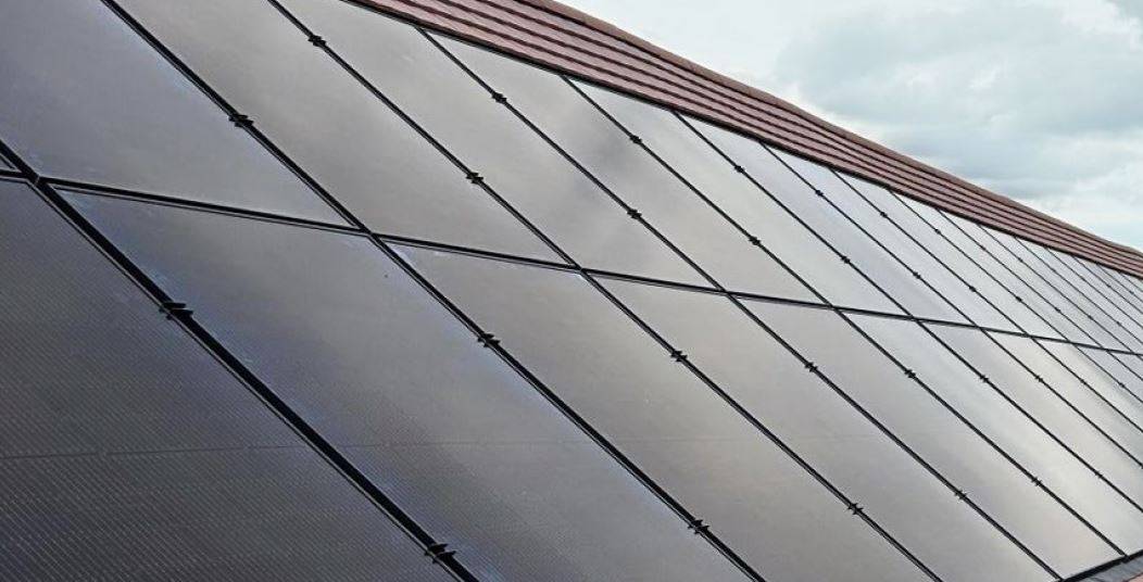 PV InDaX Adapt - Photovoltaic in-roof system