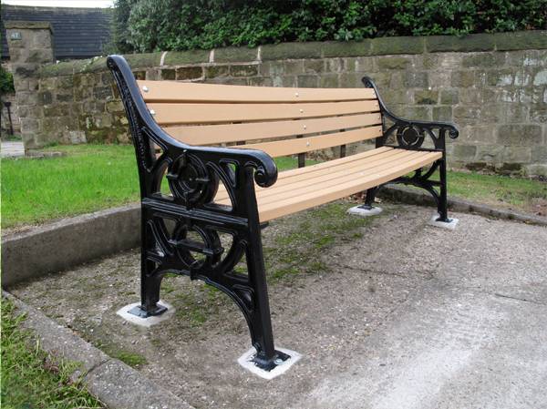 Eastgate Seat