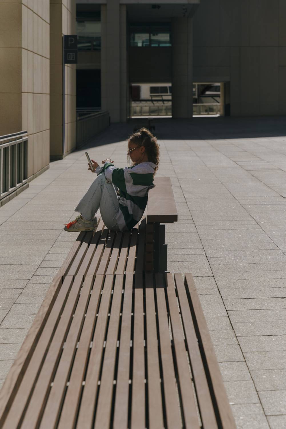 Moon | Bench - Street Furniture